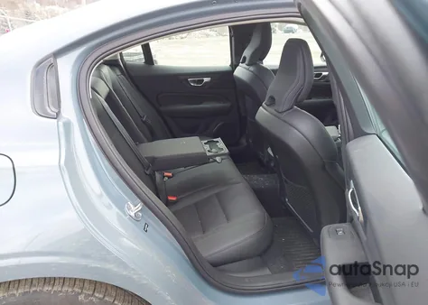 2024 Volvo S60 B5 Plus Dark Theme из США, поврежденный, VIN 7JRL12TL4RG308399